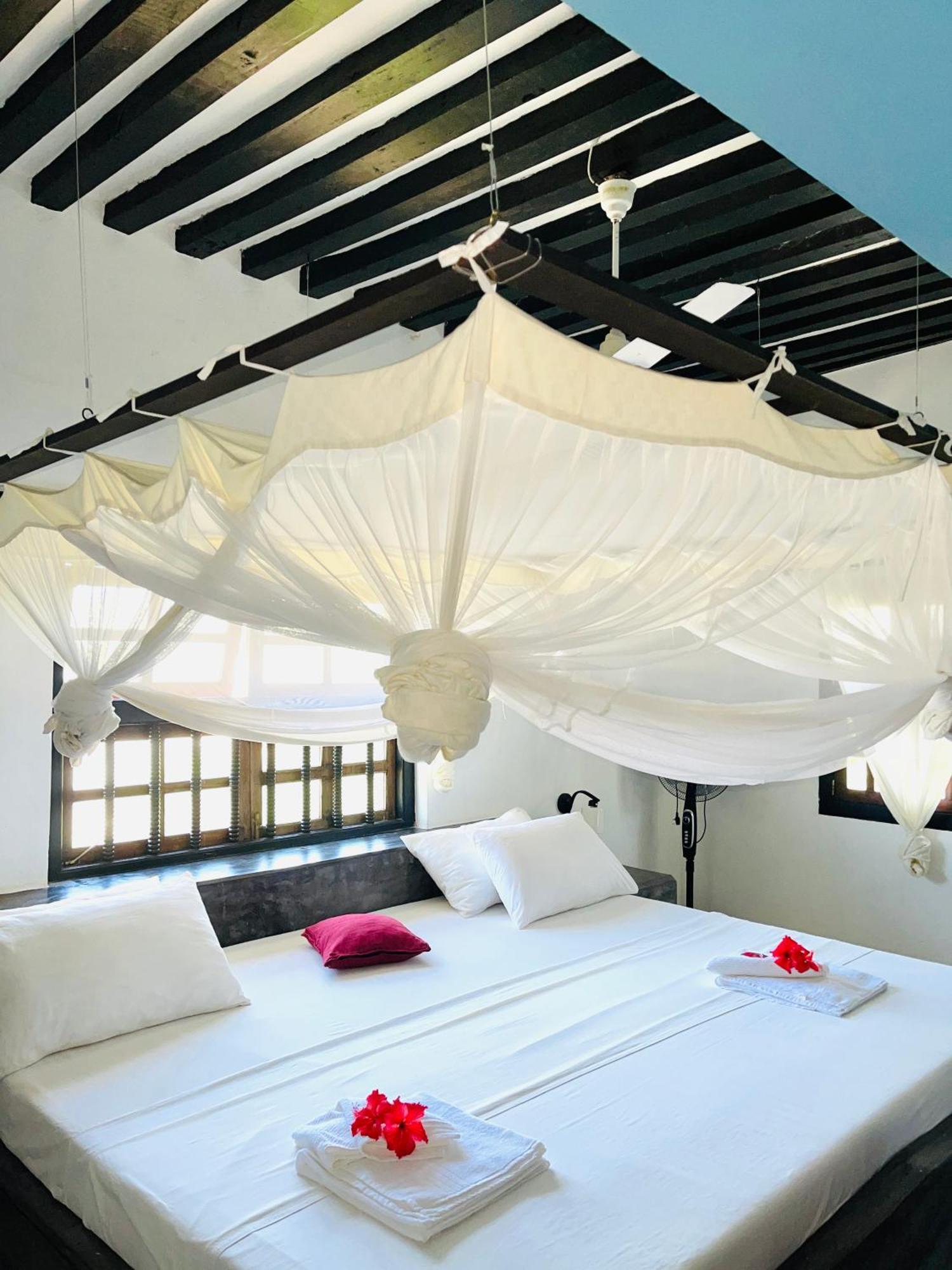 Апартаменты Shiban House Shela Экстерьер фото